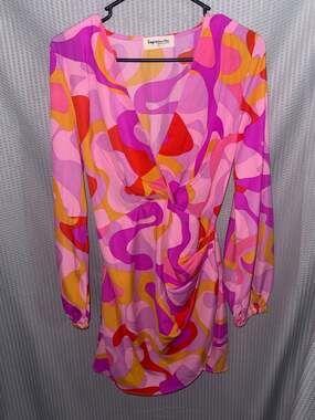 Impressions Pause And Reflect Pink Multi Retro Swirl Long Sleeve Mini Dress